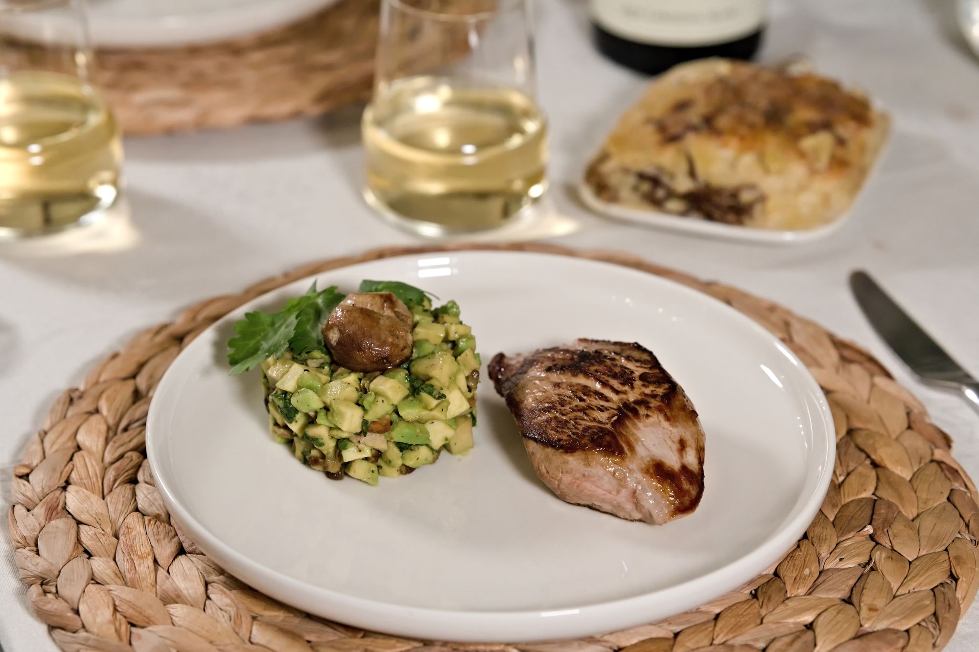 Avocado-Steinpilz-Tartar mit Kalbsfilet